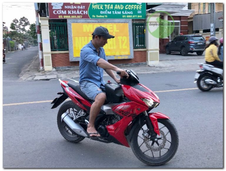 thung giua G10N cho xe winner x 4